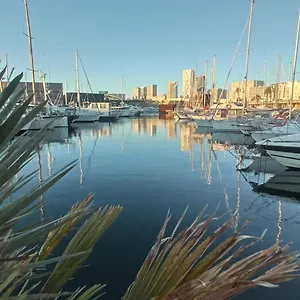 Hotel en barco Wonderful Boat For Families And Friends España